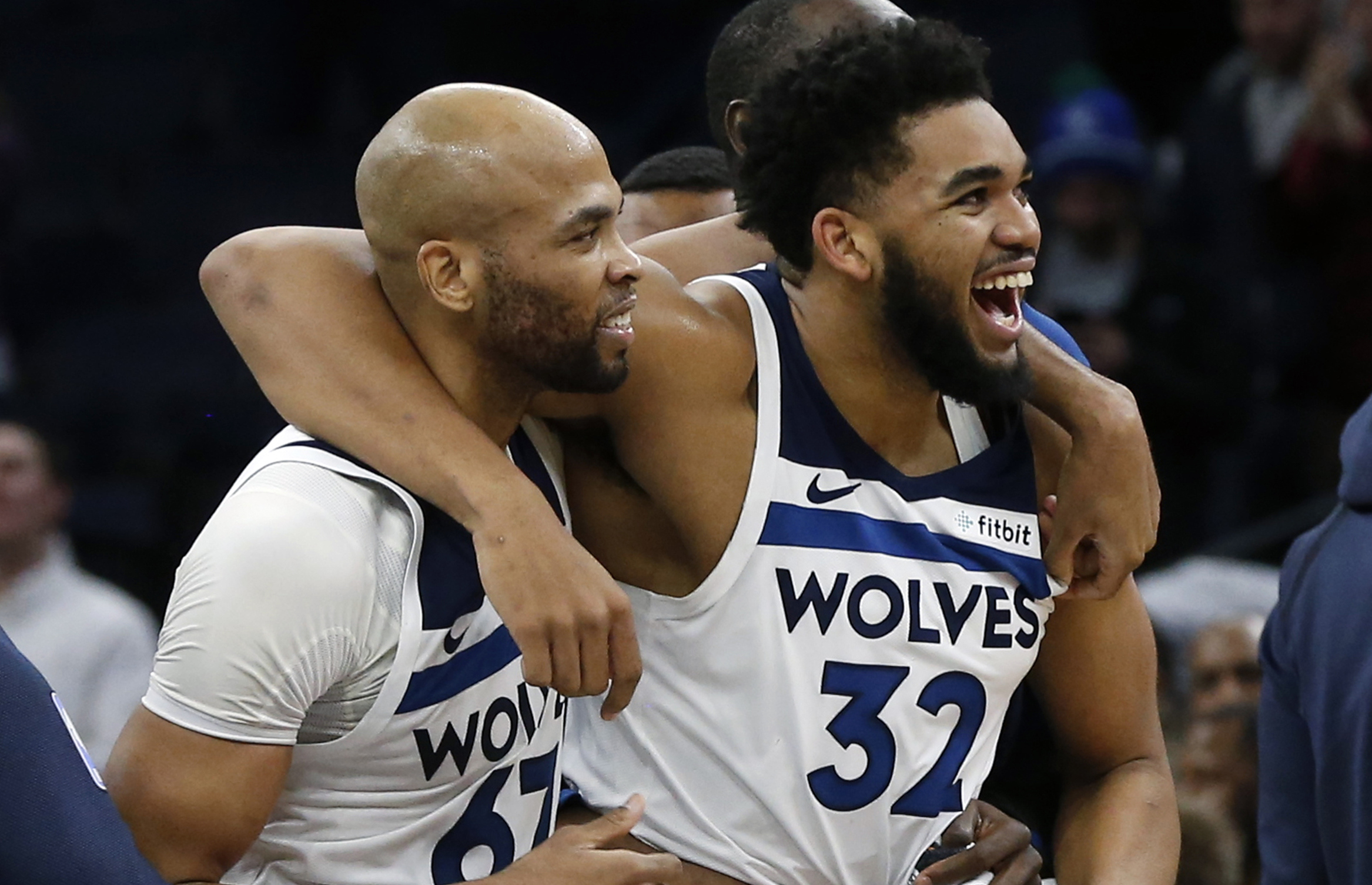 阿斯：拜仁加紧与于帕梅卡诺续约谈判，皇马考虑科纳特为备选（阿斯报：拜仁加速推动于帕梅卡诺续约，皇马将科纳特视为备选方案）