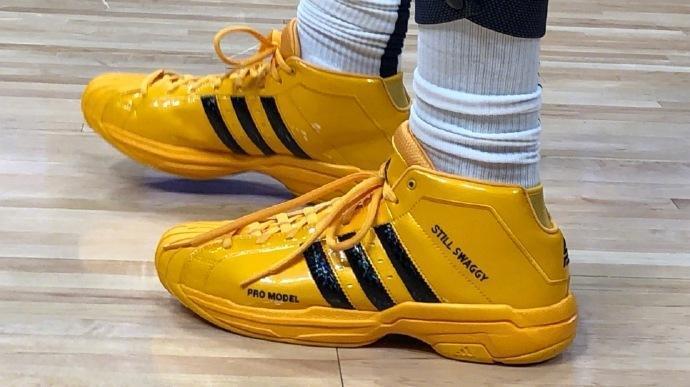 杨铭锐伤病无碍，大连英博U21冲乙1场定胜负 朱鹏宇毛伟杰离队集训（杨铭锐伤势无碍，大连英博U21冲乙生死一战定胜负；朱鹏宇、毛伟杰离队赴集训）