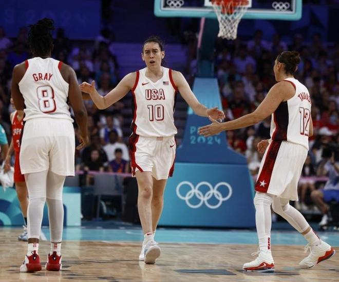 克罗地亚媒体：拜仁球探现场考察哈伊杜克19岁后卫霍达克（克媒曝：拜仁球探到场考察哈伊杜克19岁后卫霍达克）