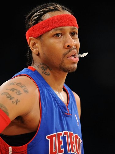 斯基拉：国米派球探考察莱切20岁中卫蒂亚戈-加布里埃尔（斯基拉：国米已派球探考察莱切20岁中卫蒂亚戈-加布里埃尔）